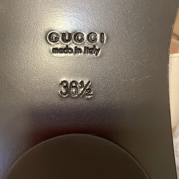 Gucci Cream and Black Sandals with Iconic GG Logo - Picture 8 of 12